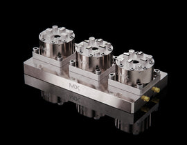 MaxxMacro (D/C) 70 Système pneumatique à trois (3) mandrins multiples